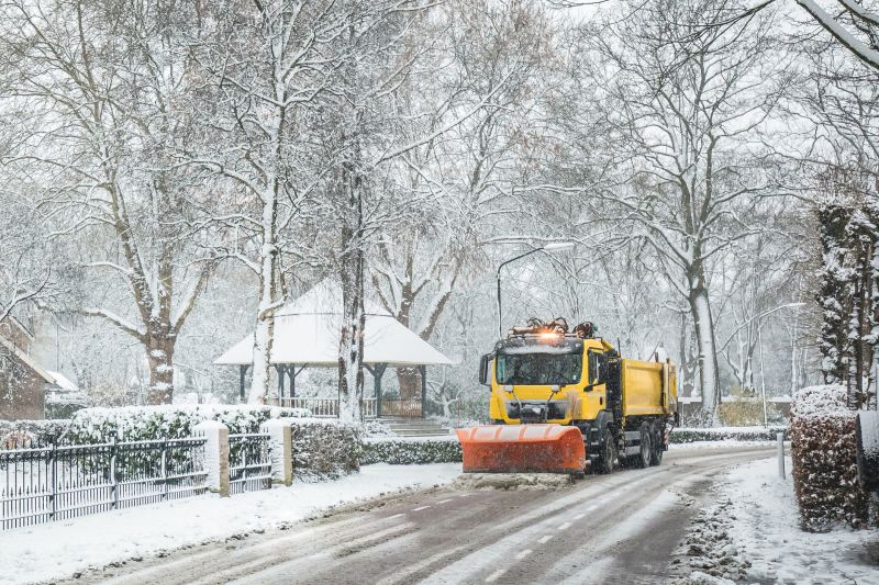 Driveway Snow Plowing in New York, NY